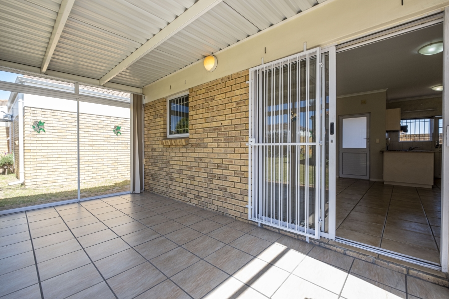 1 Bedroom Property for Sale in Protea Heights Western Cape